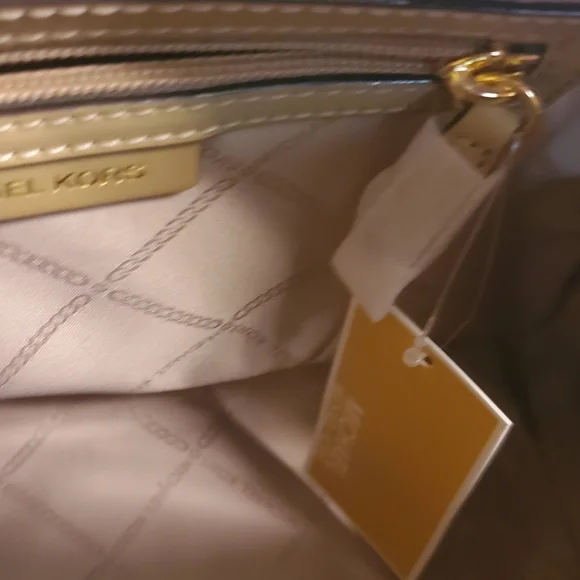NWT Michael Kors Gold Satchel Bag. NJ - Picture 4 of 6